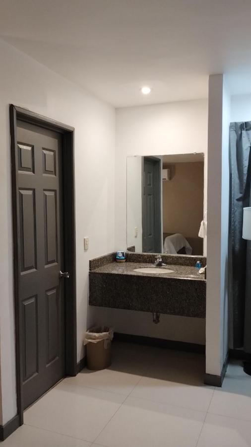 Hotel El Rancho Sabinas Hidalgo Zewnętrze zdjęcie